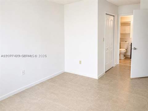 7235 NW 179th St 101, Hialeah FL - photo 12 of 18