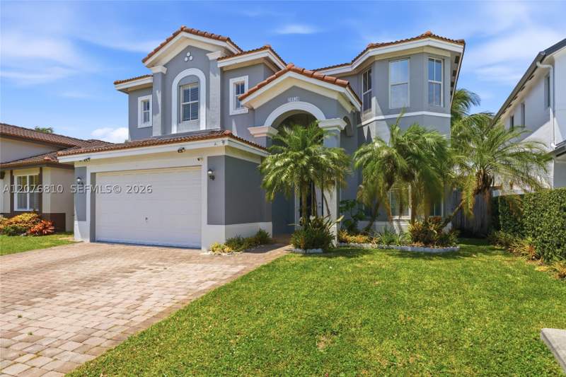 4 bedroom SingleFamilyResidence at 24134 SW 109th Path, Bluewaters Subdivision, Homestead — photo 3