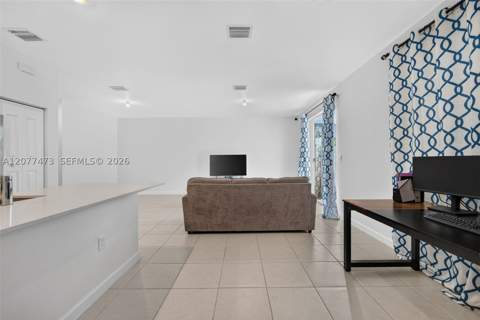 746 SE 14th St, Homestead FL - photo 10 of 29