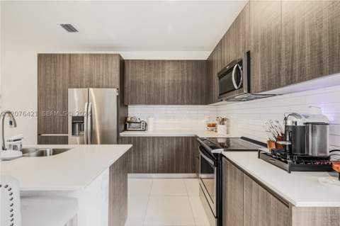 519 SW 91st Pl, Miami FL - photo 15 of 48