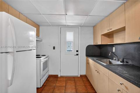 3240 Mary St S308, Miami FL - photo 18 of 34