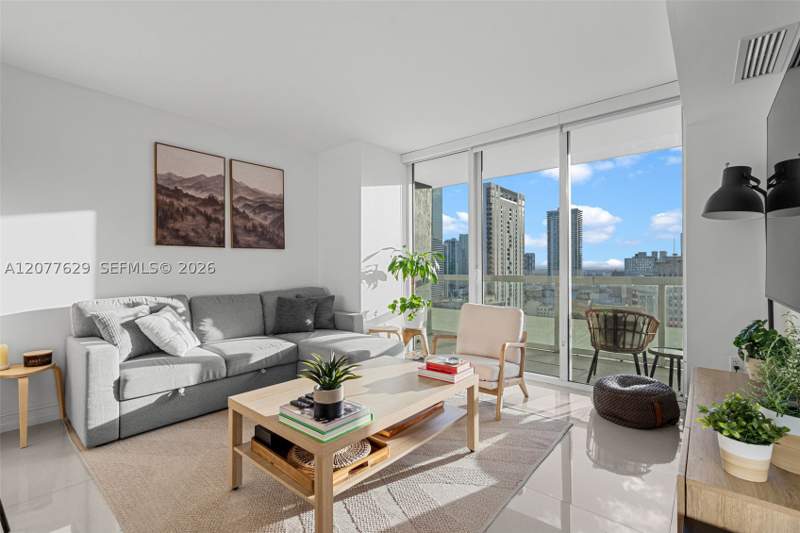 1 bedroom Condominium at 50 Biscayne Blvd 2507, 50 Biscayne Condo, Miami — photo 2