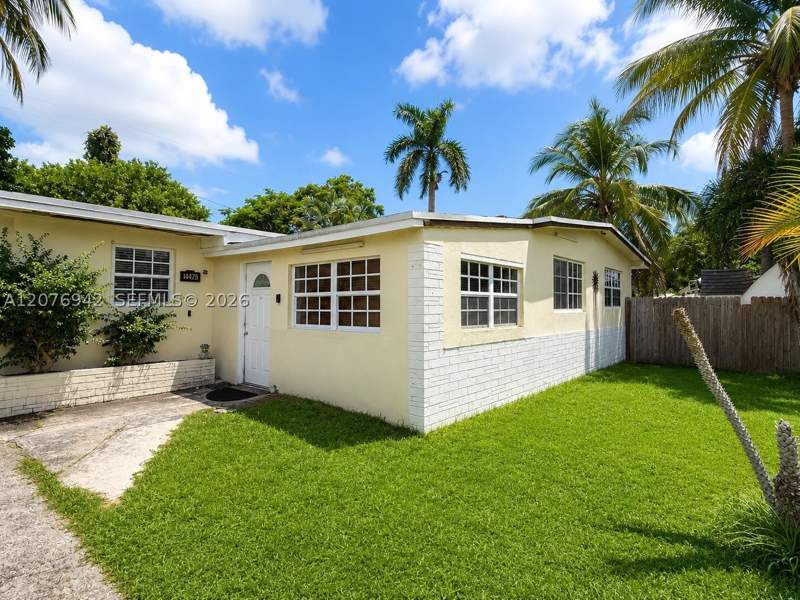 3 bedroom SingleFamilyResidence at 15465 SW 298th Ter, Dixie Estates 2nd Addn, Homestead — photo 2