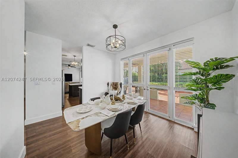 4 bedroom SingleFamilyResidence at 13868 SW 38th Ter, Bird Gardens Sub, Miami — photo 5