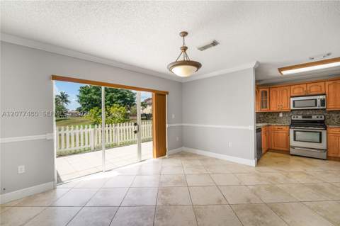15354 SW 36th Ter, Miami FL - photo 10 of 35