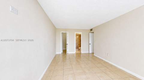 9360 Fontainebleau Blvd 510, Miami FL - photo 10 of 14