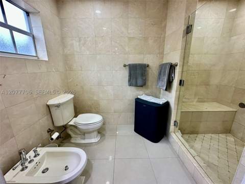 9021 NW 150th Ter, Miami Lakes FL - photo 17 of 28
