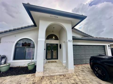 9021 NW 150th Ter, Miami Lakes FL - photo 23 of 28