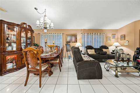 7920 SW 163rd Pl, Miami FL - photo 7 of 44