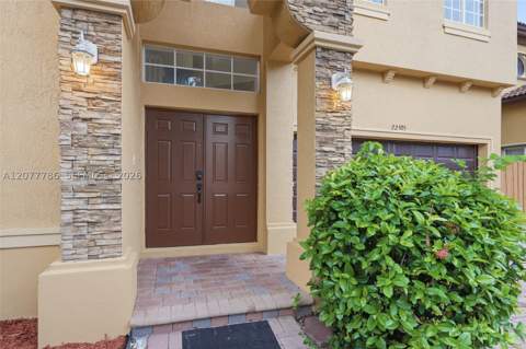 22505 SW 94th Pl, Cutler Bay FL - photo 7 of 51