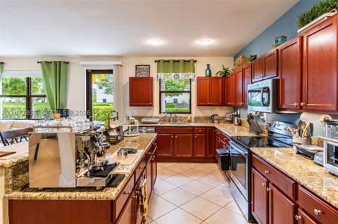 125 SE 36th Pl, Homestead FL - photo 17 of 88