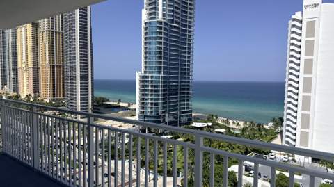 210 174th Street 1901, Sunny Isles Beach FL - photo 21 of 36