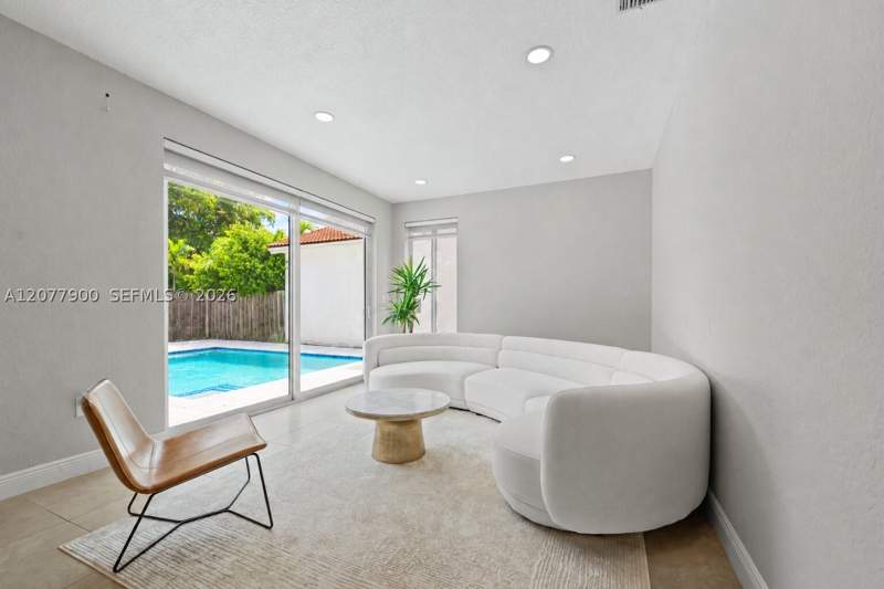 3 bedroom SingleFamilyResidence at 15585 SW 112th Way, Sunflower At The Hammocks, Miami — photo 4
