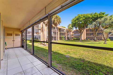 8415 SW 107th Ave 143W, Miami FL - photo 18 of 24