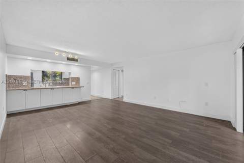 8415 SW 107th Ave 143W, Miami FL - photo 7 of 24