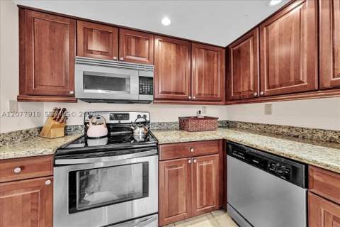 17600 N Bay Rd N503, Sunny Isles Beach FL - photo 14 of 28