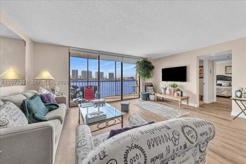 17600 N Bay Rd N503, Sunny Isles Beach FL - photo 8 of 28
