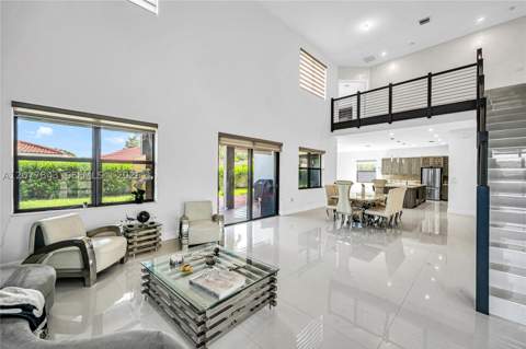 9121 NW 161st Ter, Miami Lakes FL - photo 21 of 37