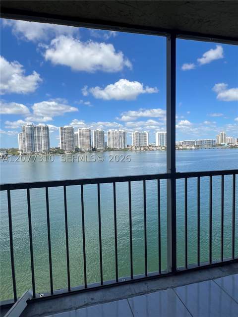 17500 N Bay Rd S907, Sunny Isles Beach FL - photo 10 of 23