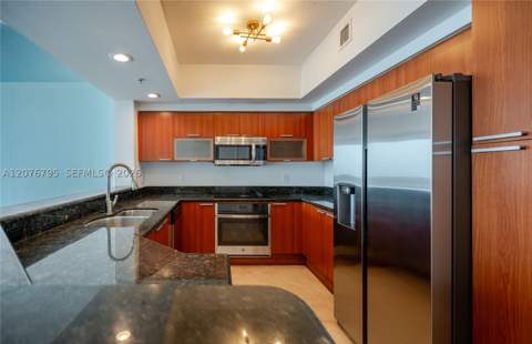 15051 Royal Oaks Ln 2403, North Miami FL - photo 7 of 33