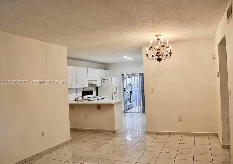 2 bedroom Condominium at 3375 W 76th St 145, El Prado Xiv Condo, Hialeah — photo 3