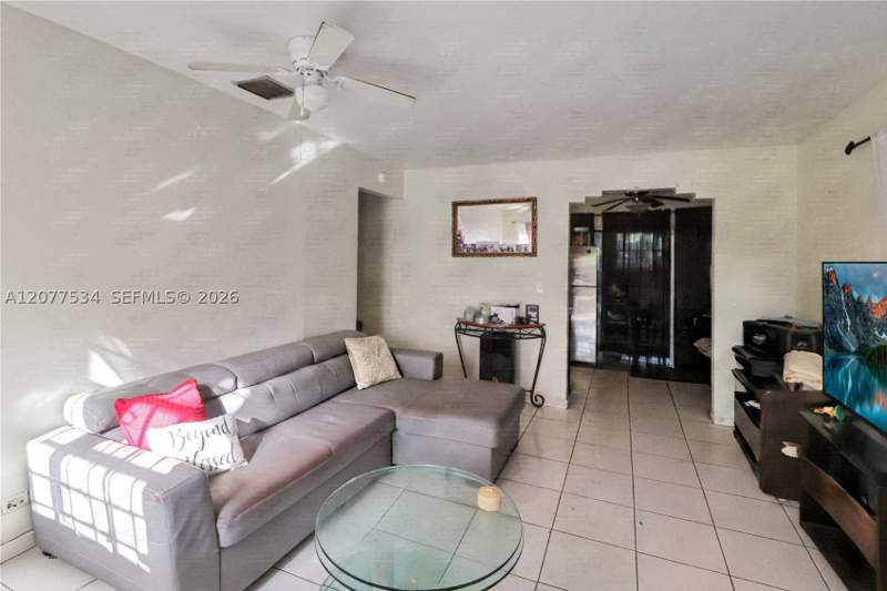 3 bedroom SingleFamilyResidence at 12040 NW 1st Ct, Overbrook Shores No-2, North Miami — photo 2