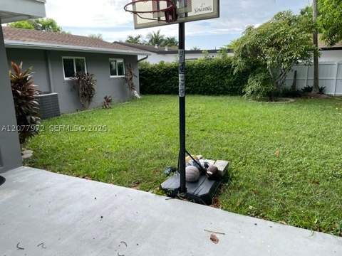 15244 SW 108th Ct, Miami FL - photo 7 of 9