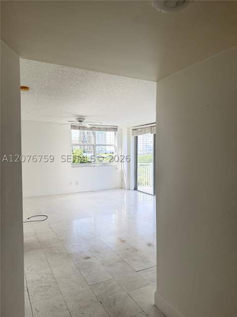 770 Claughton Island Dr 601, Miami FL - photo 8 of 51
