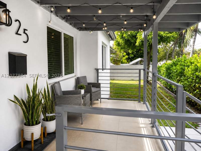 4 bedroom SingleFamilyResidence at 525 NW 23rd Ave, City Line Park Amd, Miami — photo 2