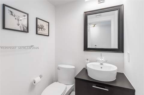 5875 Collins Ave 903, Miami Beach FL - photo 20 of 34