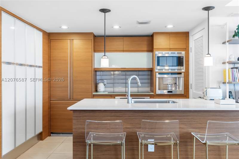 2 bedroom Condominium at 5875 Collins Ave 903, Mei Condo, Miami Beach — photo 5