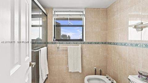 210 174 St 2401, Sunny Isles Beach FL - photo 12 of 43