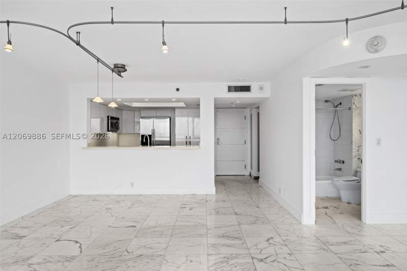 2 bedroom Condominium at 400 S Pointe Dr 1905, South Pointe Towers Condo, Miami Beach — photo 4