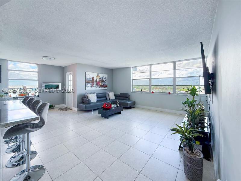 2 bedroom Condominium at 1301 NE Miami Gardens Dr 1406W, Buckley Towers Condo West, Miami — photo 5