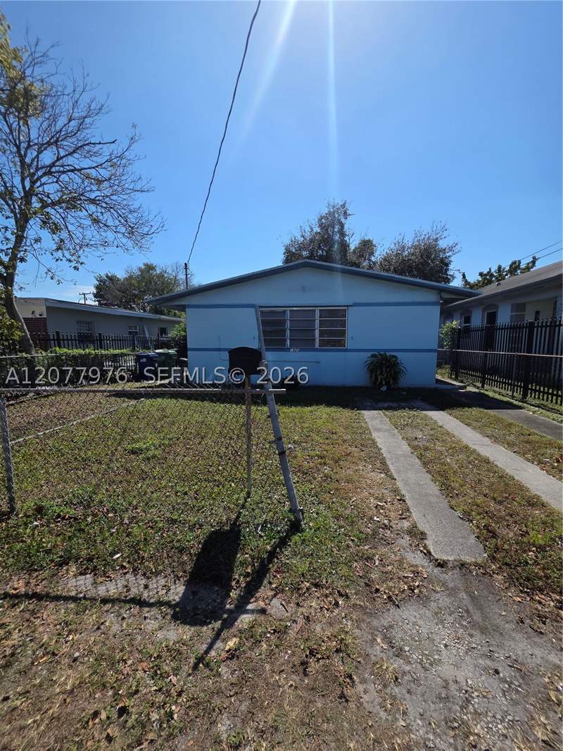 3 bedroom SingleFamilyResidence at 1820 NW 69th St, Liberty City, Miami — photo 2