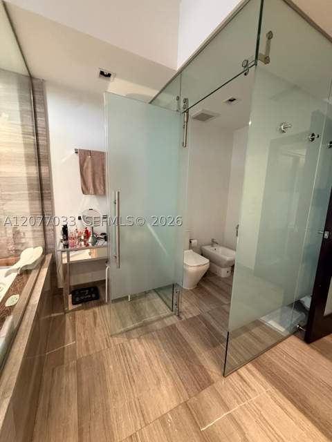 11101 NW 72nd Ter, Doral FL - photo 16 of 51