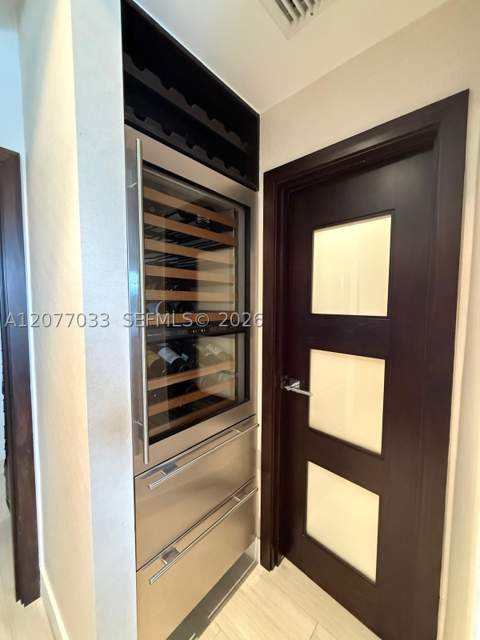 11101 NW 72nd Ter, Doral FL - photo 8 of 51
