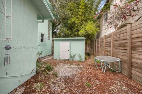 2952 Louise St, Coconut Grove FL - photo 7 of 12