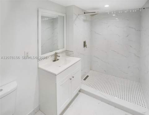 2941 NE 185th St 1305, Miami FL - photo 10 of 21