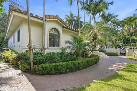 2532 NW Lake Ave, Miami Beach FL - photo 6 of 84