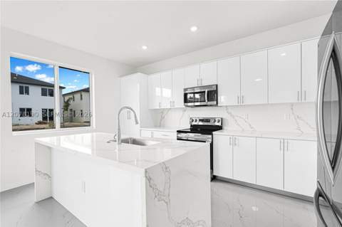 22555 SW 125th Ave, Miami FL - photo 18 of 123