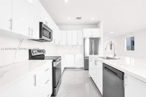 22555 SW 125th Ave, Miami FL - photo 23 of 123