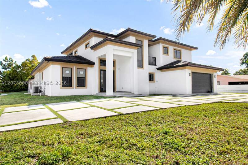7 bedroom SingleFamilyResidence at 12890 NW 2nd St, Sweetwater Ests Sub, Miami — photo 2