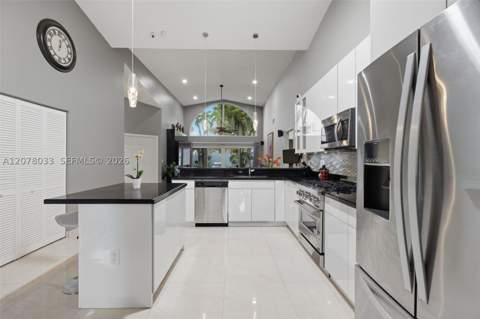10887 SW 152nd Pl, Miami FL - photo 13 of 45