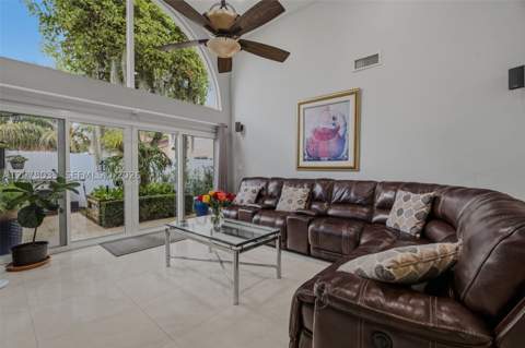 10887 SW 152nd Pl, Miami FL - photo 15 of 45