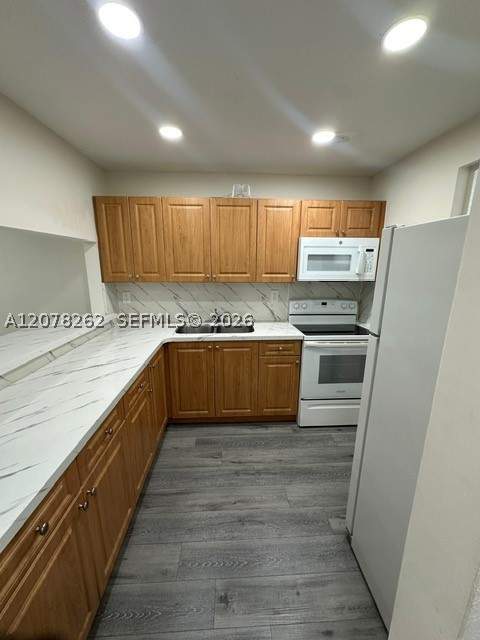 1 bedroom Condominium at 11301 SW 200th St 104-A, Caribbean Gardens Condo, Miami — photo 5