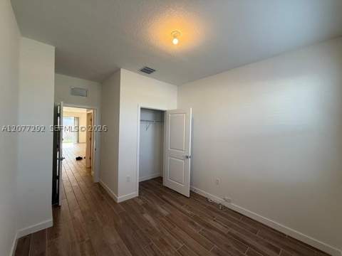142 NE 14th Ter, Homestead FL - photo 11 of 25