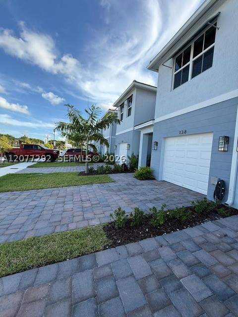 4 bedroom SingleFamilyResidence at 142 NE 14th Ter, Miami Land And Developmen, Homestead — photo 2