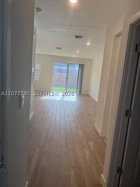 4 bedroom SingleFamilyResidence at 142 NE 14th Ter, Miami Land And Developmen, Homestead — photo 4
