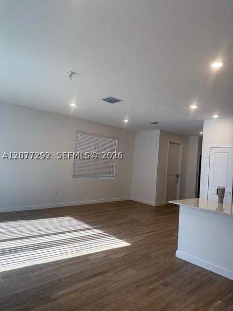 142 NE 14th Ter, Homestead FL - photo 6 of 25